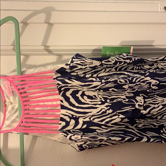 Lilly Pulitzer - Picture 4 of 6
